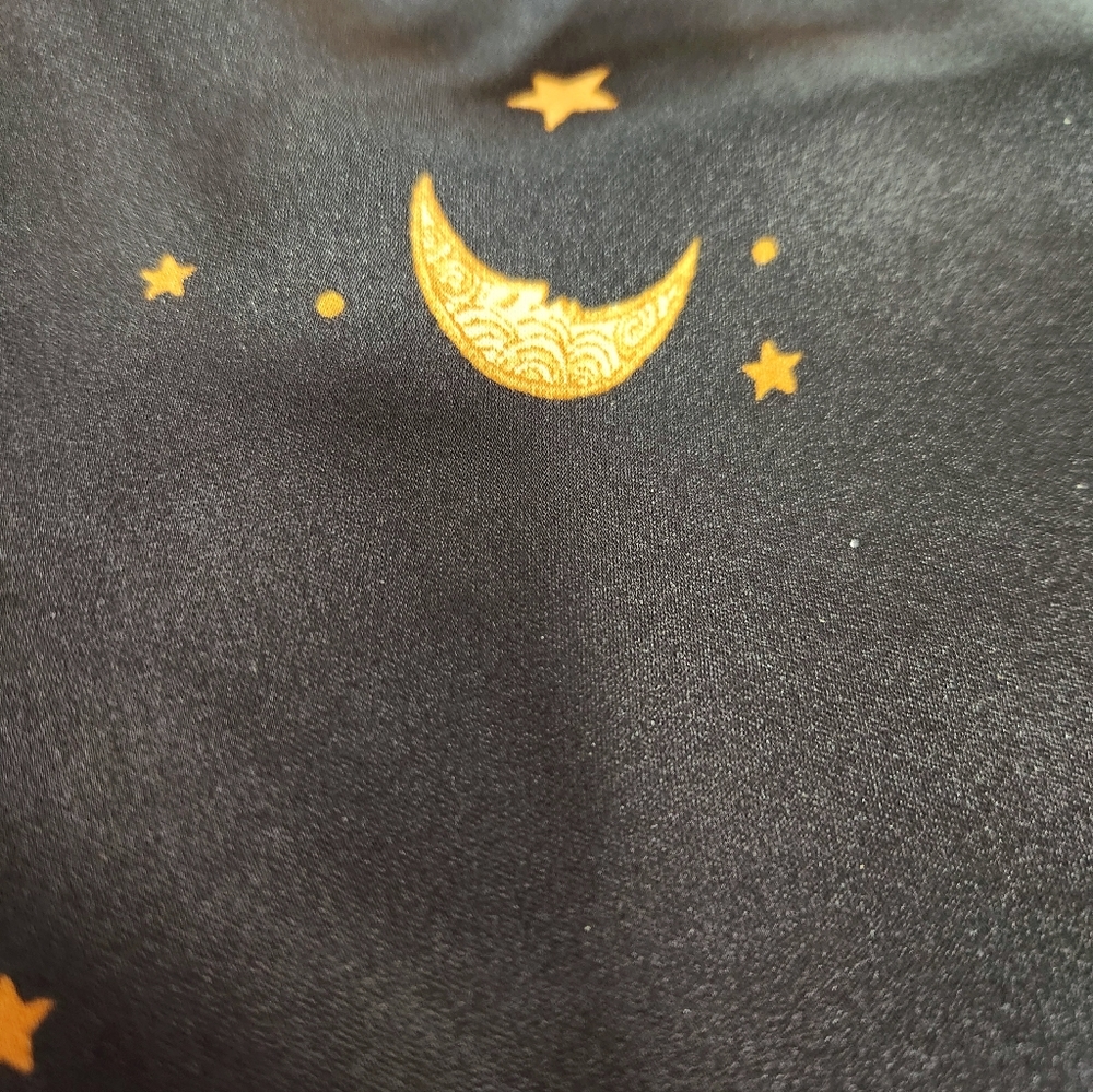 Forever 21 triangle cami top with zodiac - Picture 2 of 5